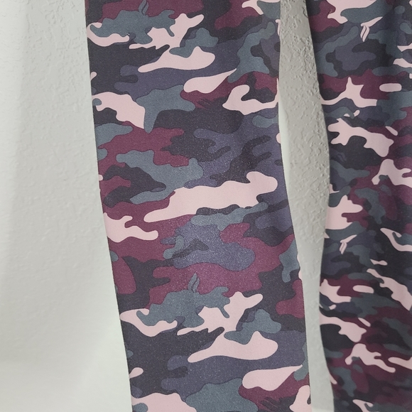 Fabletics Purple Camo Powerhold High Rise Leggings - Picture 8 of 11